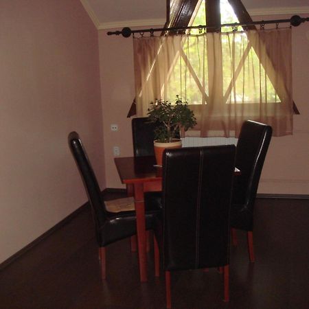 Platan Panzio Bed and Breakfast Nagyszenas Buitenkant foto