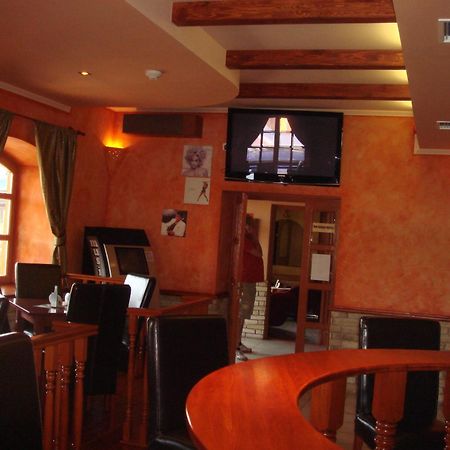 Platan Panzio Bed and Breakfast Nagyszenas Buitenkant foto